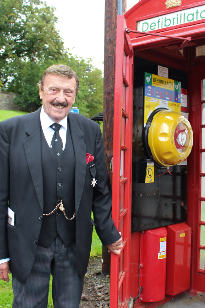 Lifesaving defibrillator for West Lothian St John Scotland